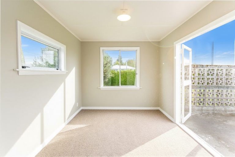 Photo of property in 42 Jellicoe Street, Greytown, 5712