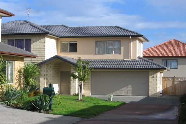 Photo of property in 9 Coachman Drive, Flat Bush, Auckland, 2016