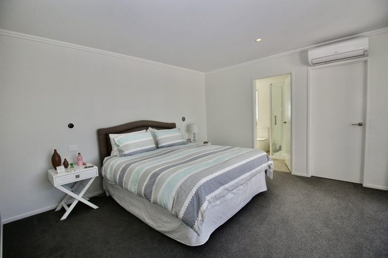 Photo of property in 13 Mermaid Place, Whitianga, 3510