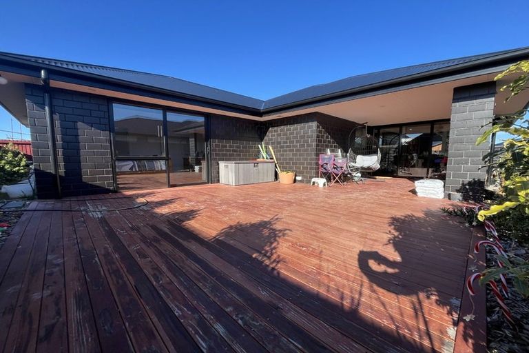 Photo of property in 12 Orchiston Way, Lincoln, 7608