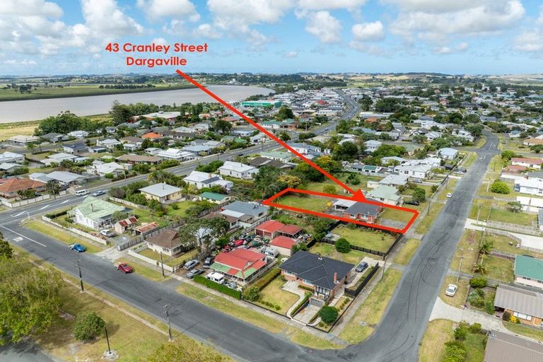 Photo of property in 43 Cranley Street, Dargaville, 0310
