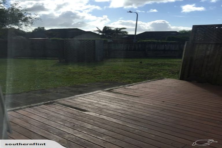 Photo of property in 17 Emmerdale Avenue, Papakura, 2110