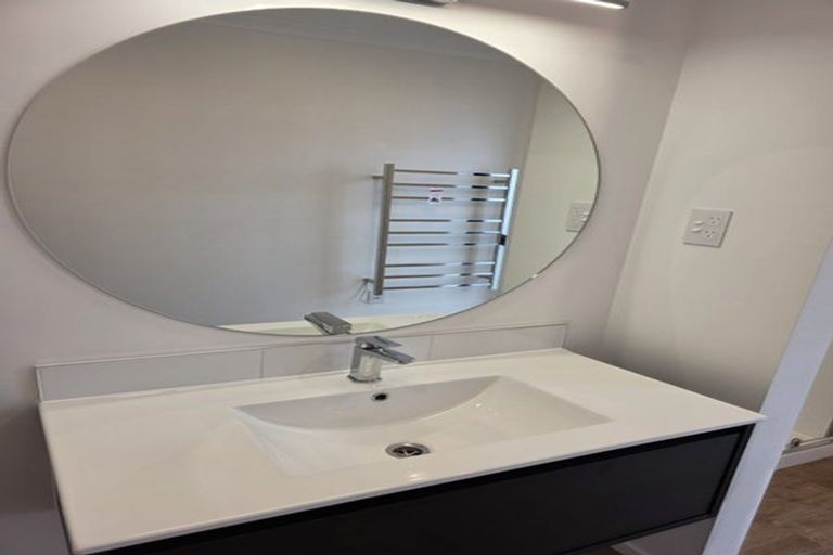 Photo of property in 3 Joseph Bolton Crescent, Wallaceville, Upper Hutt, 5018