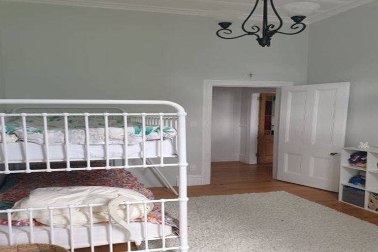 Photo of property in 27 Tramway Road, Beach Haven, Auckland, 0626