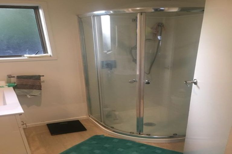 Photo of property in 87 Rosedale Road, Pinehill, Auckland, 0632