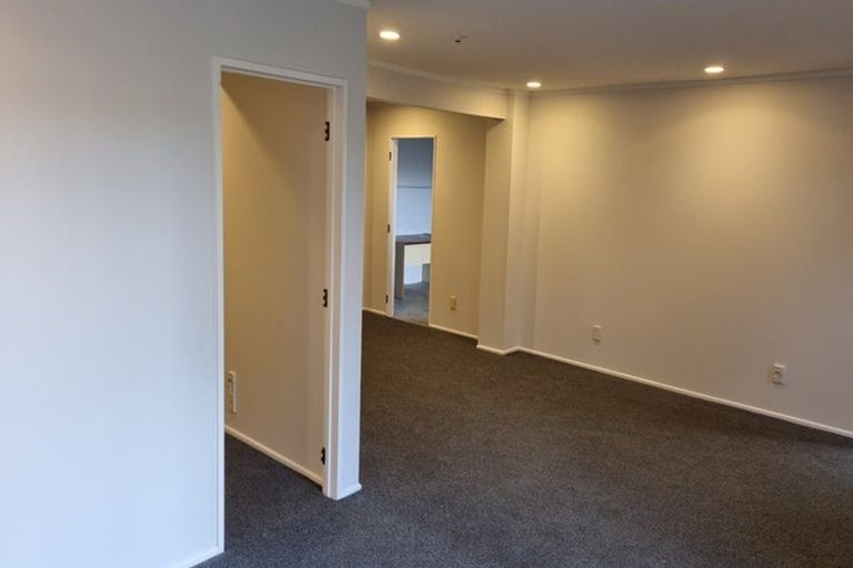 Photo of property in 24 Montclair Rise, Browns Bay, Auckland, 0630