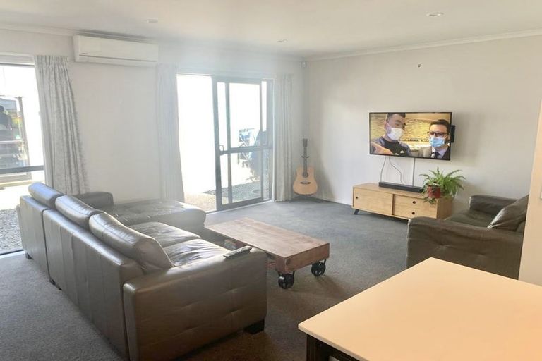 Photo of property in 28 Brian Keogh Lane, Wigram, Christchurch, 8025