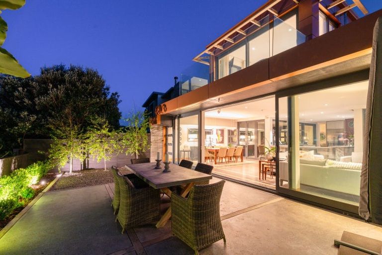 Photo of property in 11 Boardwalk Lane, Seatoun, Wellington, 6022