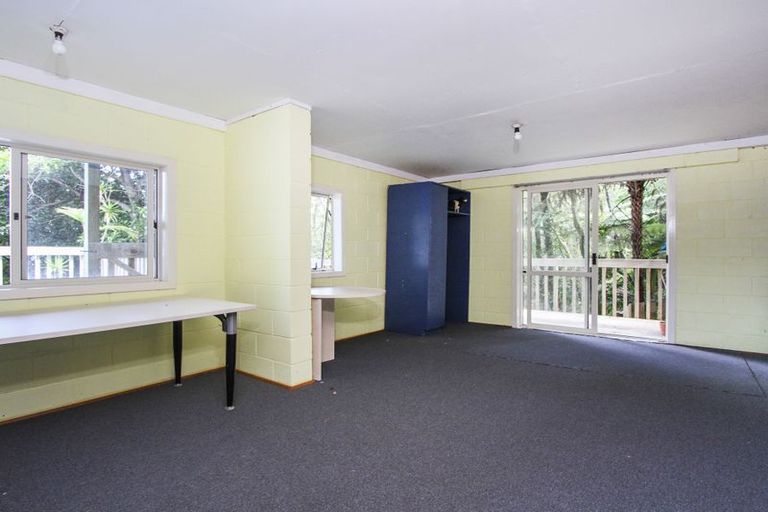 Photo of property in 47 Takahe Road, Titirangi, Auckland, 0604