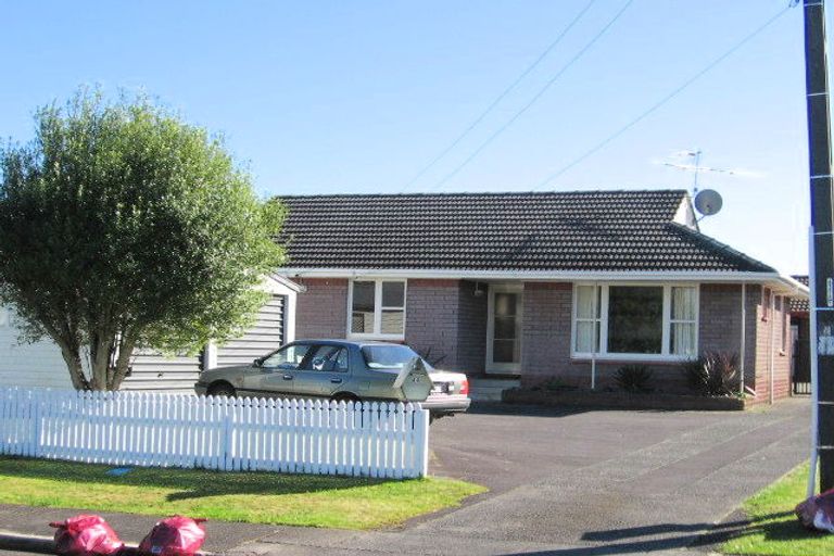 Photo of property in 44 Fernaig Street, Papakura, 2110