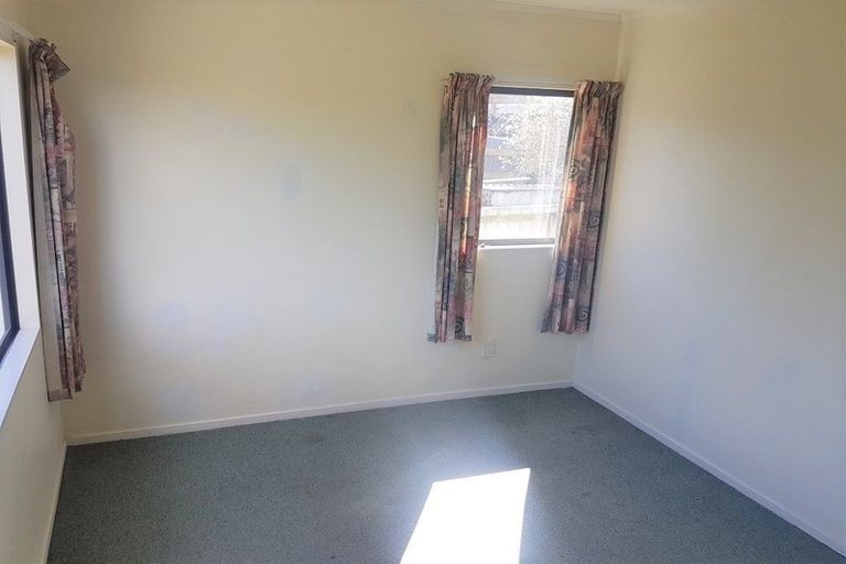 Photo of property in 6 Morere Street, Titahi Bay, Porirua, 5022