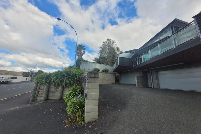 Photo of property in 1231c Victoria Street, Whitiora, Hamilton, 3200