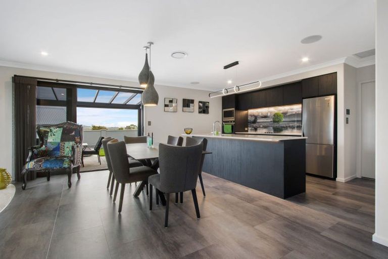 Photo of property in 6 Herring Place, Omokoroa, 3114