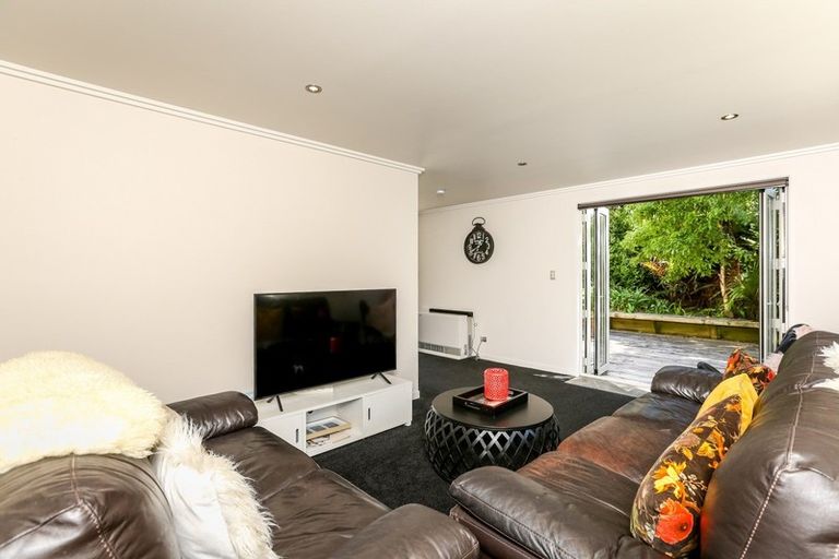 Photo of property in 30 Birdwood Avenue, Moturoa, New Plymouth, 4310