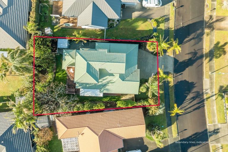 Photo of property in 22 Bermuda Place, One Tree Point, 0118