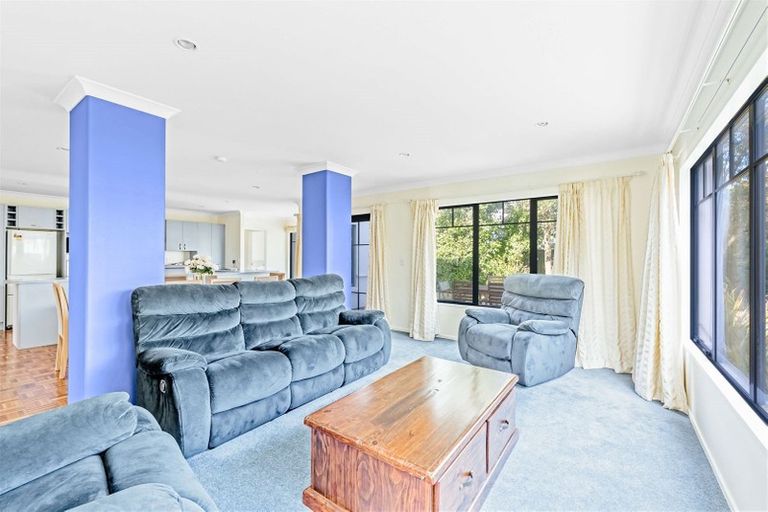 Photo of property in 44 Chateau Drive, Burnside, Christchurch, 8053