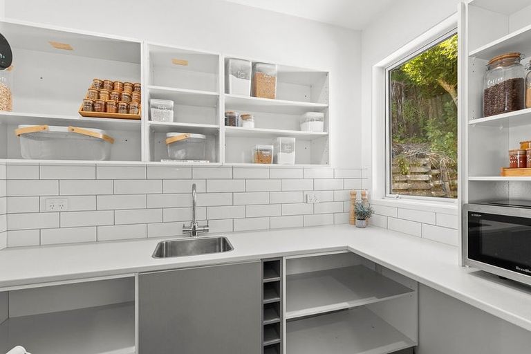 Photo of property in 107 Fulford Street, New Plymouth, 4310