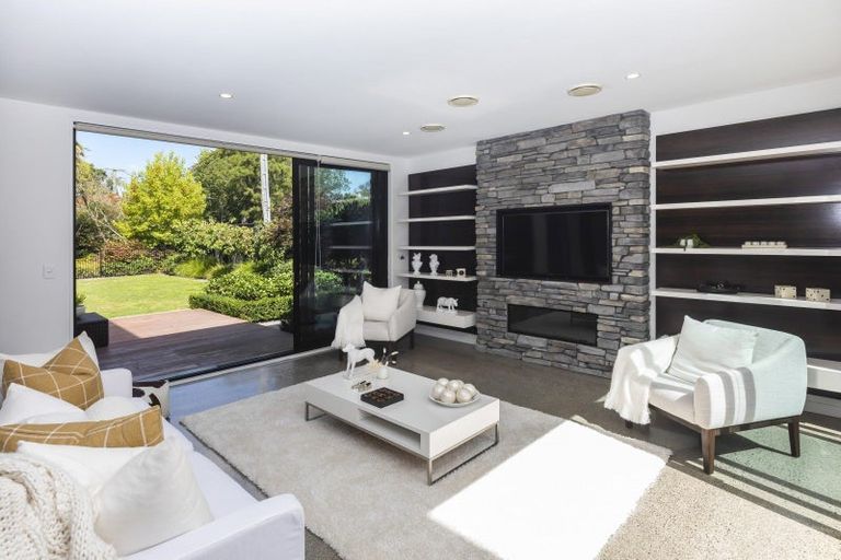 Photo of property in 79 Fendalton Road, Fendalton, Christchurch, 8014