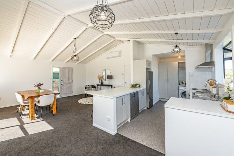 Photo of property in 4 Kupe Place, Castlecliff, Whanganui, 4501