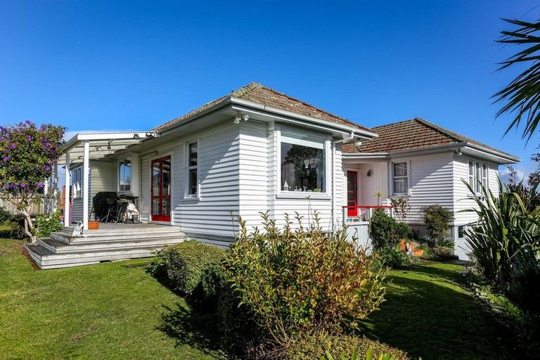 Photo of property in 41a Omata Road, Marfell, New Plymouth, 4310