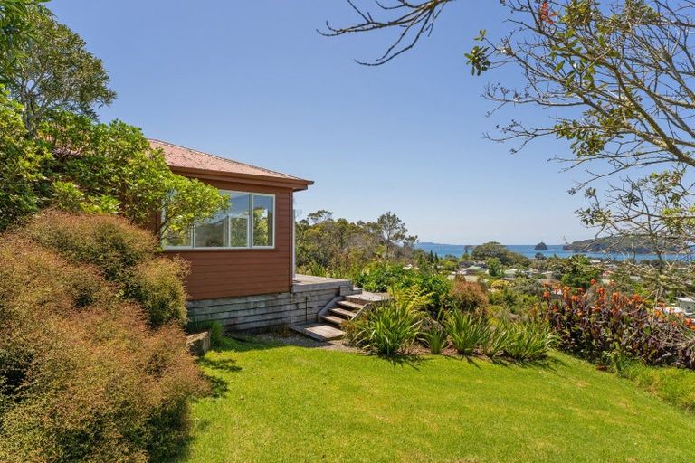 Photo of property in 92 Hahei Beach Road, Hahei, Whitianga, 3591