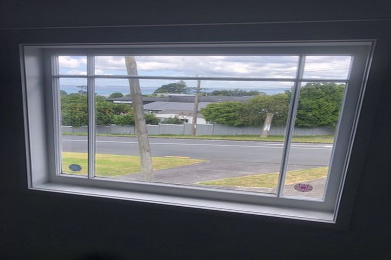 Photo of property in 959 Beach Road, Torbay, Auckland, 0630