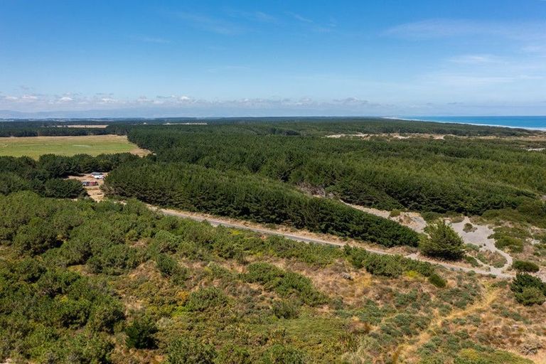 Photo of property in 97 Tangimoana Beach Road, Tangimoana, 4473