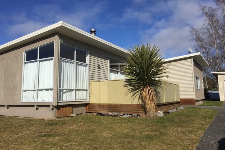 Photo of property in 33 Te Iwiheke Place, Turangi, 3334