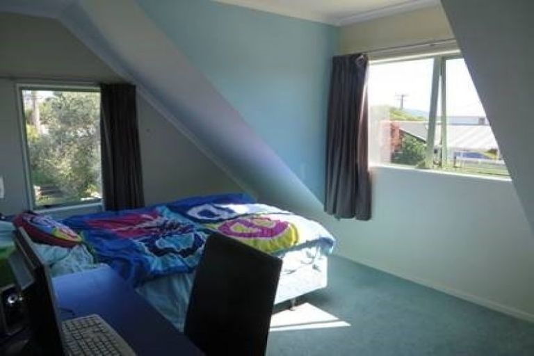 Photo of property in 22 Forest Lane, Raumati South, Paraparaumu, 5032