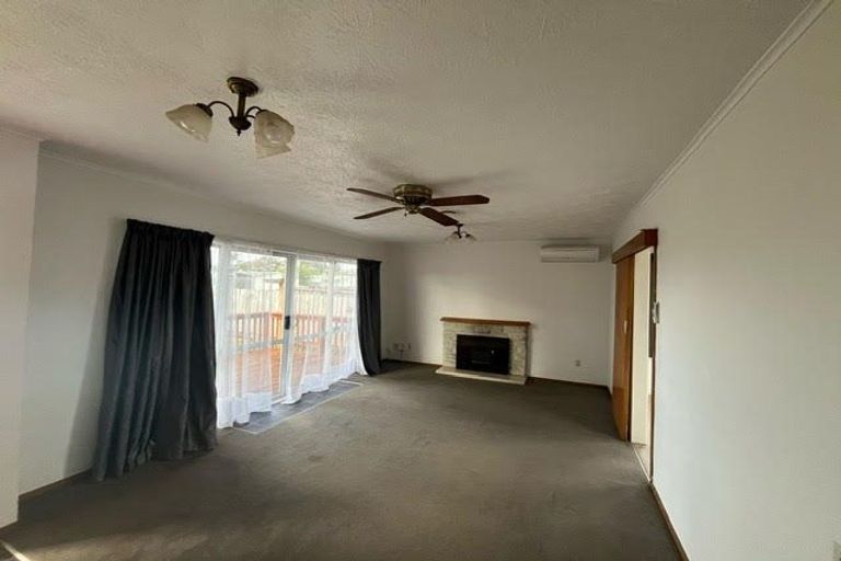 Photo of property in 17 France Street, Waiuku, 2123