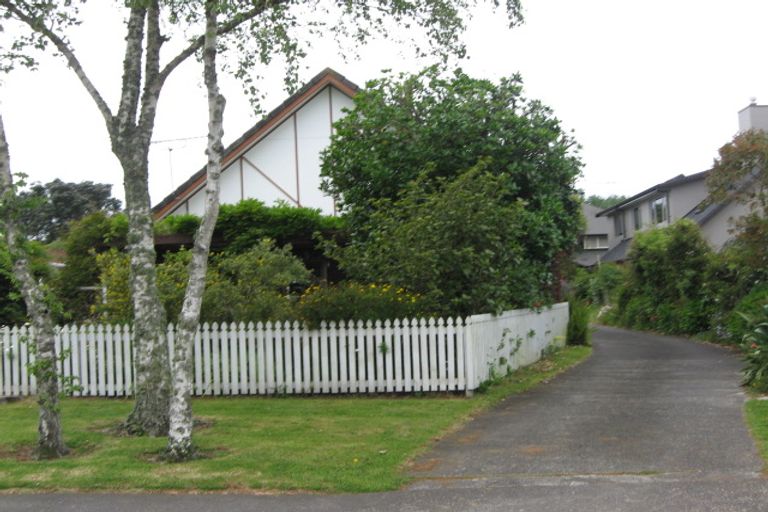 Photo of property in 17 Manly Park Avenue, Manly, Whangaparaoa, 0930