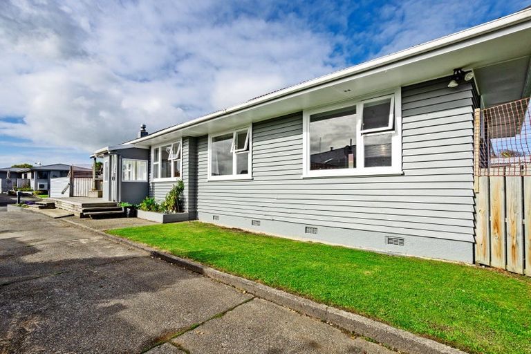 Photo of property in 37 Kinmont Crescent, Newfield, Invercargill, 9812
