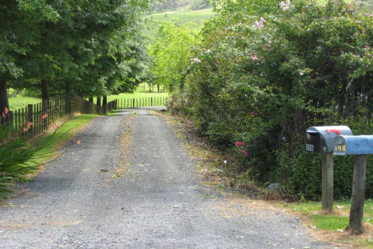 Photo of property in 238 Ponga Road, Opaheke, Papakura, 2584