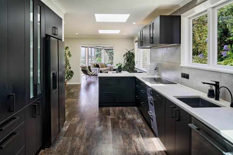 Photo of property in 71 Wyndrum Avenue, Waterloo, Lower Hutt, 5011