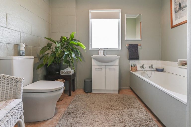 Photo of property in 2/209 Charles Street, Saint Leonards, Hastings, 4120