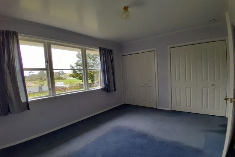 Photo of property in 361 Arapaepae Road, Levin, 5571