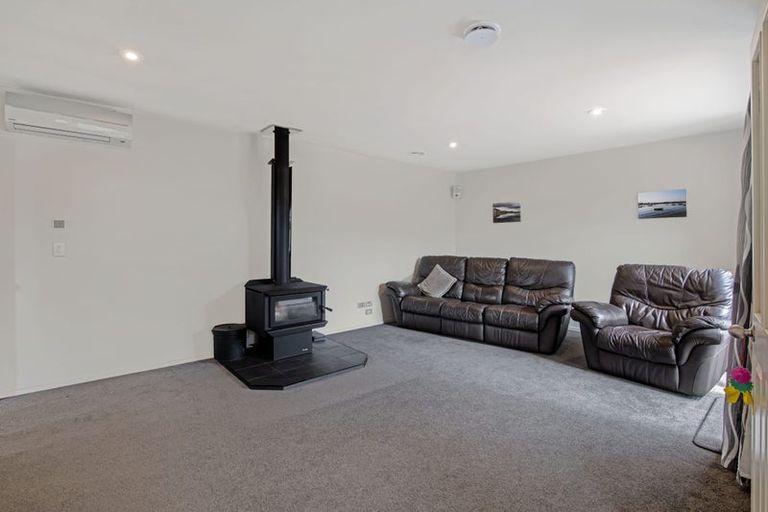 Photo of property in 21 Campion Place, Rolleston, 7614