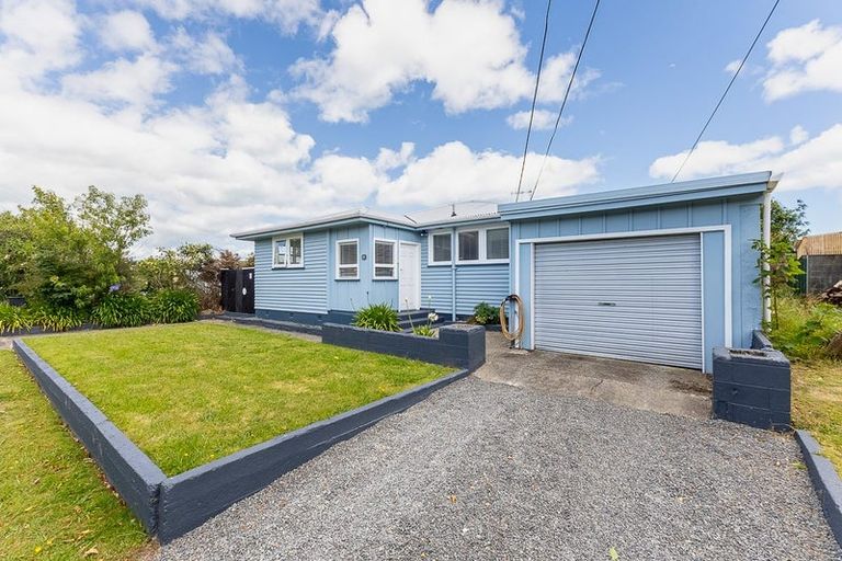 Photo of property in 27 Aorangi Road, Paraparaumu, 5032
