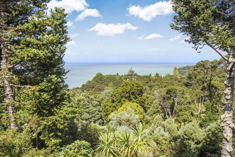 Photo of property in 47 Takahe Road, Titirangi, Auckland, 0604