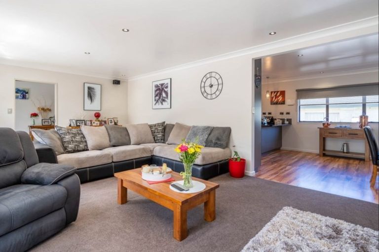 Photo of property in 46 Arawhata Road, Paraparaumu, 5032