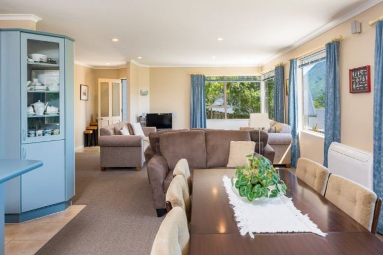 Photo of property in 91a Milton Terrace, Picton, 7220