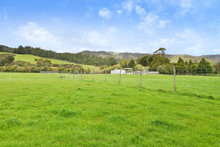 Photo of property in 235 Marchant Road, Kaitoke, Upper Hutt, 5018