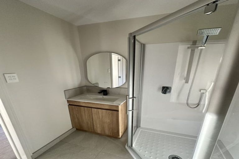 Photo of property in 40 Anne Mclean Drive, Bayview, Auckland, 0629