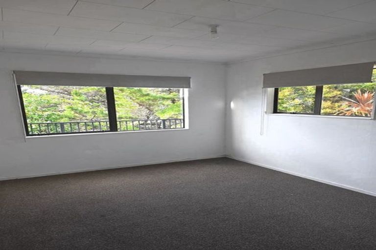 Photo of property in 20 Kerkwall Drive, Naenae, Lower Hutt, 5011