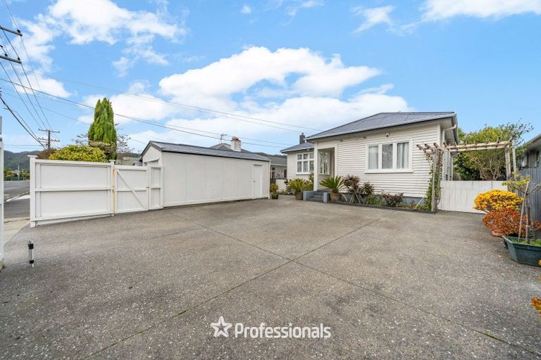 Photo of property in 140 Knights Road, Hutt Central, Lower Hutt, 5010