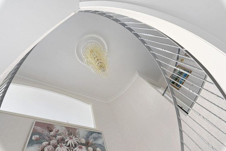 Photo of property in 16 Waimanu Bay Drive, Te Atatu Peninsula, Auckland, 0610