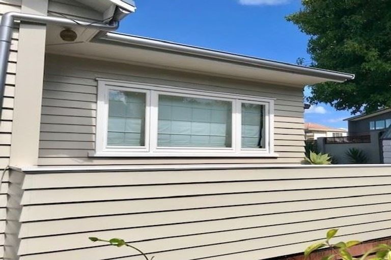 Photo of property in 39 Quebec Road, Milford, Auckland, 0620