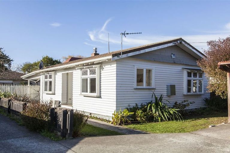 Photo of property in 2/25 Grassmere Street, Papanui, Christchurch, 8052