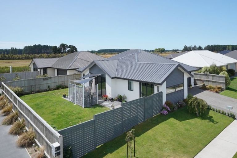 Photo of property in 64 Sutherland Drive, Kaiapoi, 7630