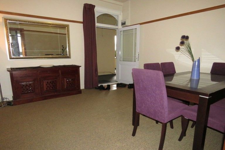 Photo of property in Devonport Apartments, 22/127 Saint Aubyn Street, New Plymouth, 4310